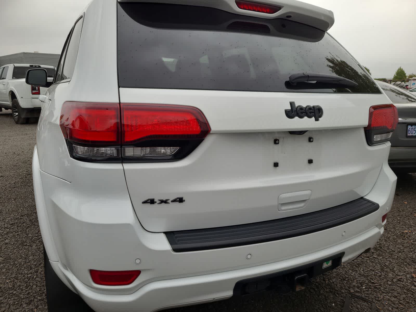 2020 Jeep Grand Cherokee Altitude photo 4