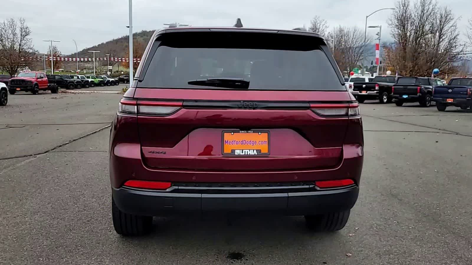 Thumbnail: 2025 Jeep Grand Cherokee - 7