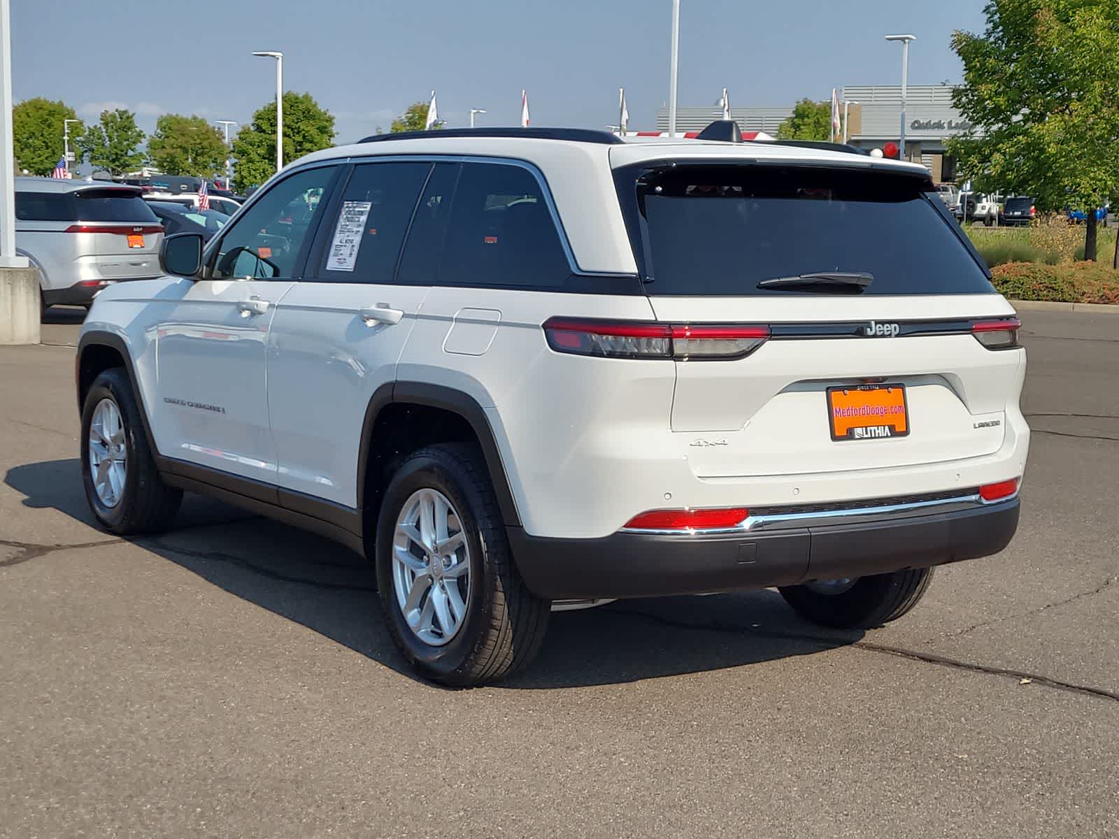 Thumbnail: 2025 Jeep Grand Cherokee - 12