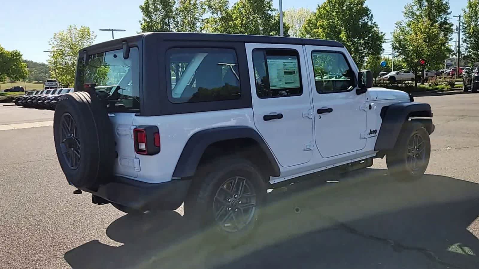 Thumbnail: 2026 Jeep Wrangler - 8