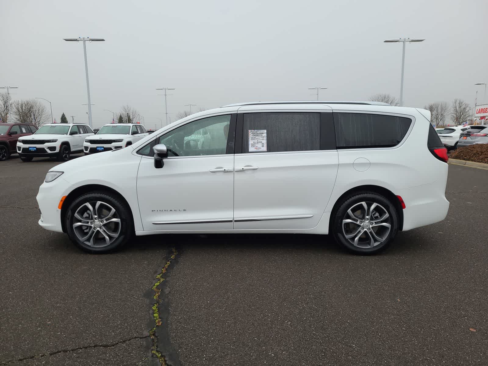 Thumbnail: 2026 Chrysler Pacifica - 11