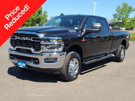 2025 Ram 2500 TRADESMAN CREW CAB 4X4 8' BOX Pickup