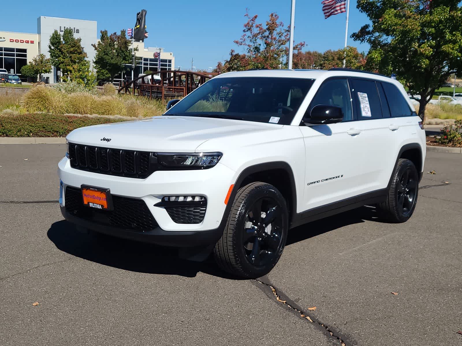 Thumbnail: 2025 Jeep Grand Cherokee - 1