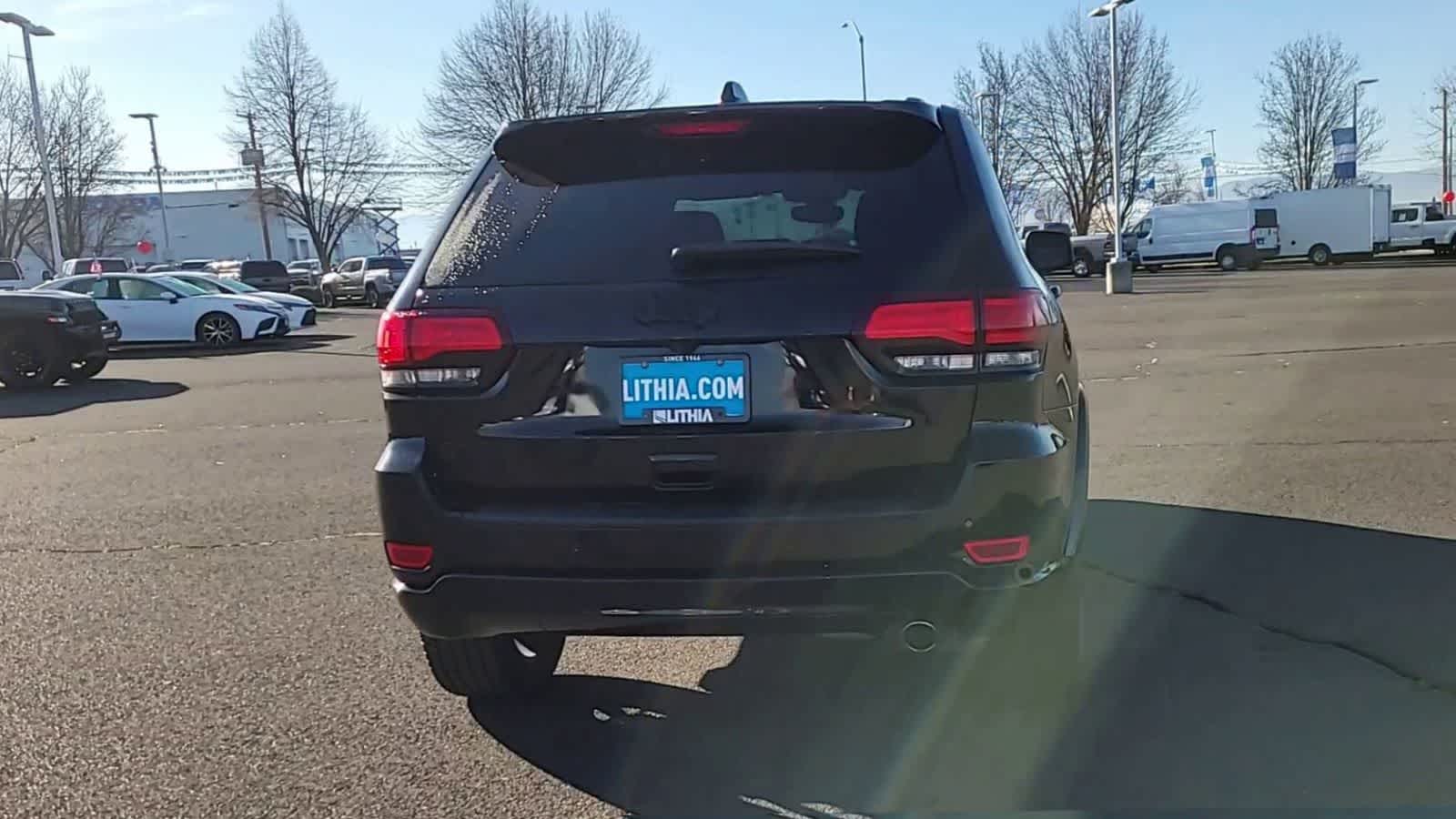 Thumbnail: 2020 Jeep Grand Cherokee - 7