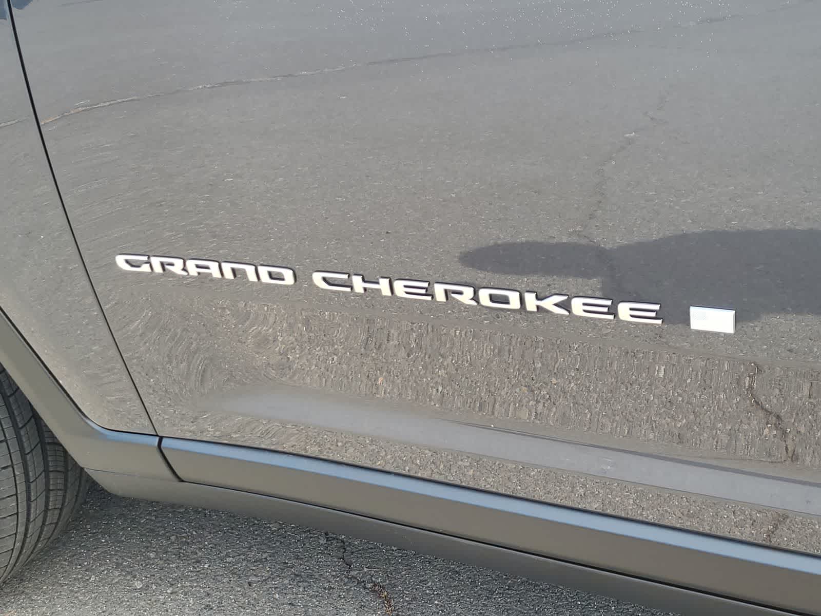 Thumbnail: 2025 Jeep Grand Cherokee - 15