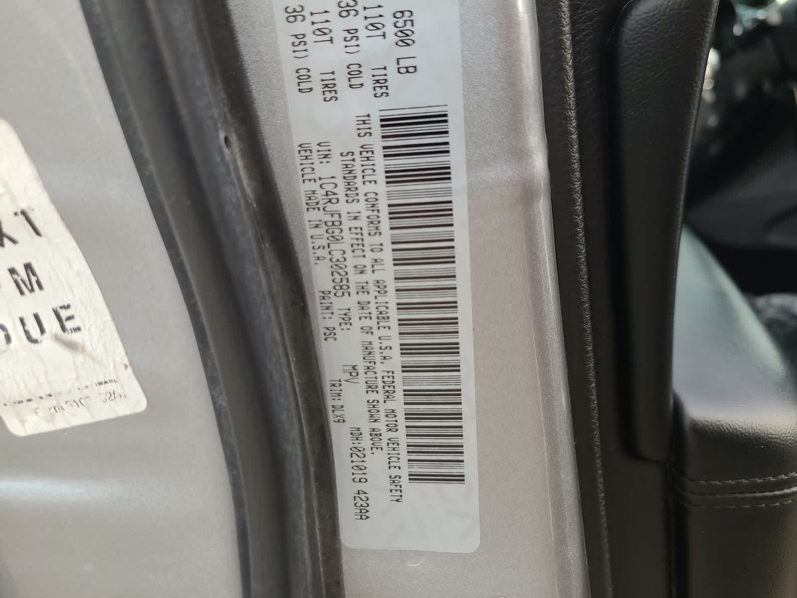 Thumbnail: 2020 Jeep Grand Cherokee - 29