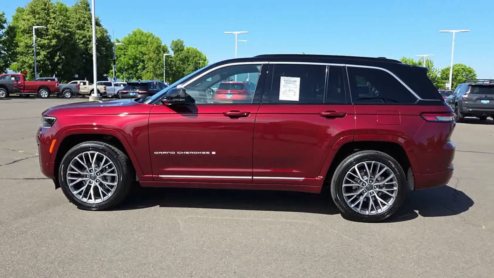 Thumbnail: 2026 Jeep Grand Cherokee - 5