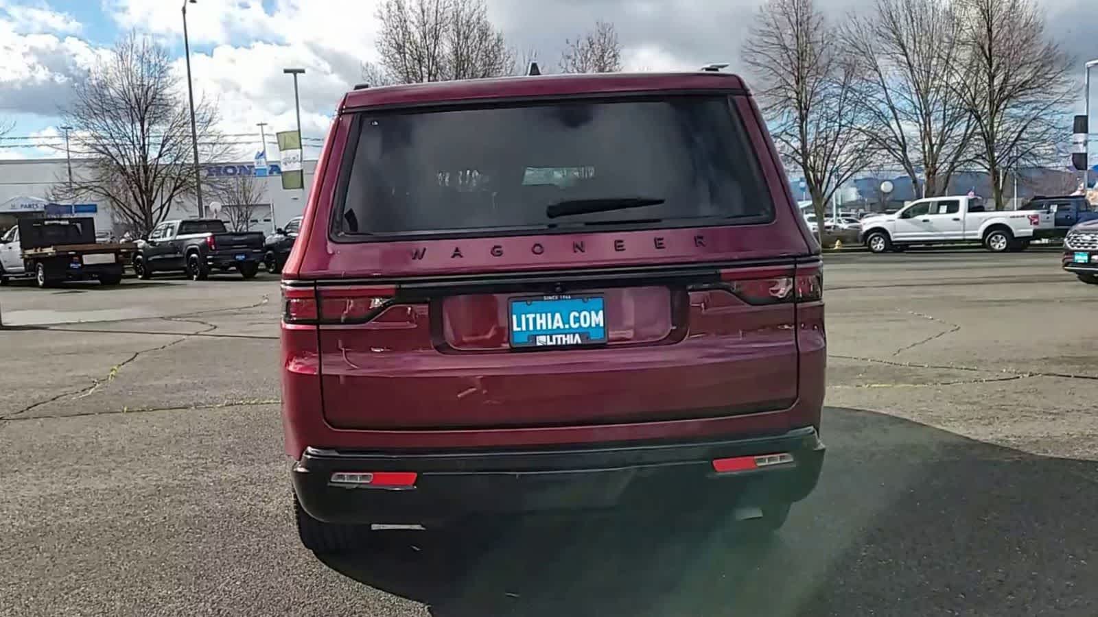 Thumbnail: 2024 Jeep Wagoneer - 7