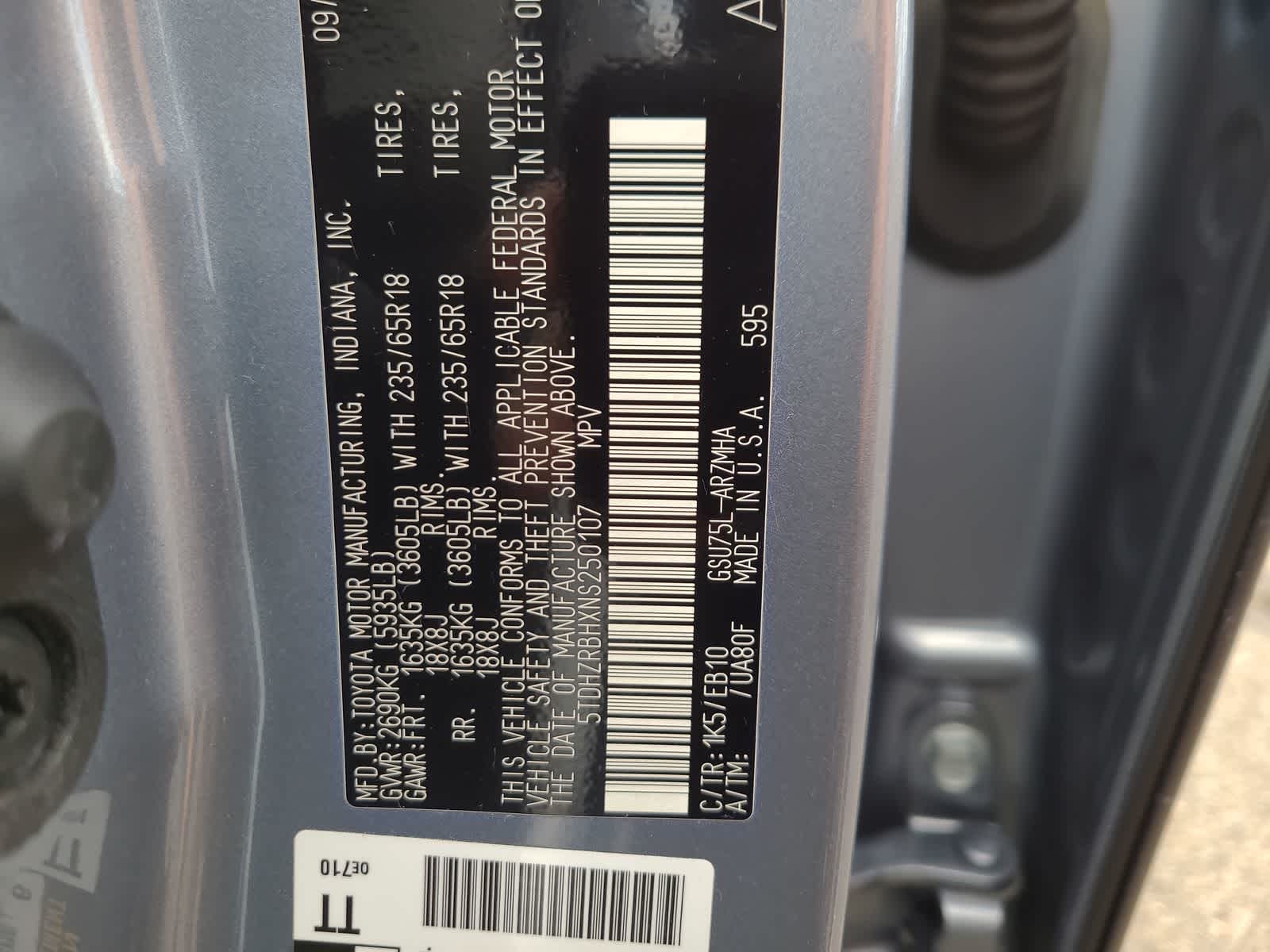 Thumbnail: 2022 Toyota Highlander - 29