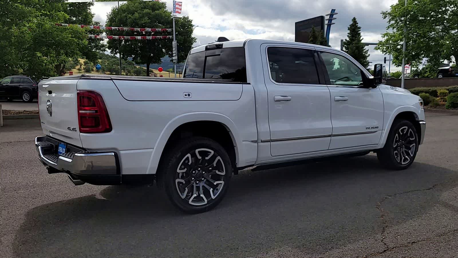 Thumbnail: 2025 RAM 1500 - 8