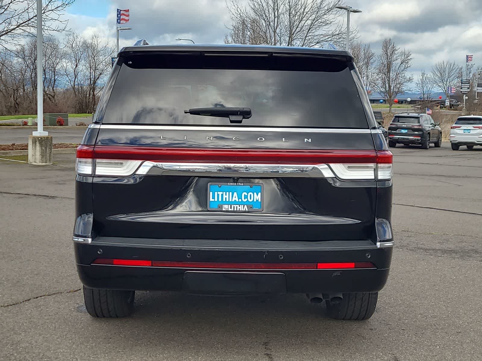 Thumbnail: 2023 Lincoln Navigator - 13