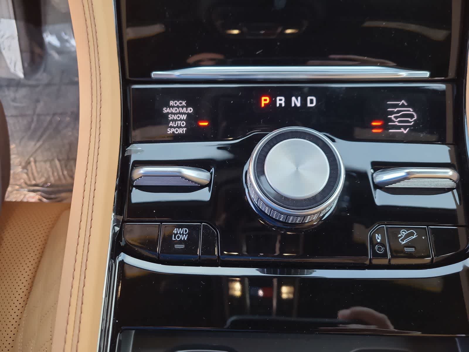 Thumbnail: 2026 Jeep Grand Cherokee - 25