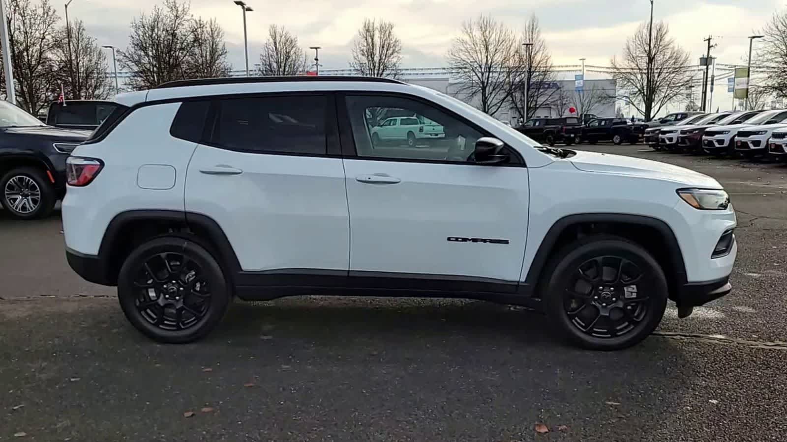 Thumbnail: 2026 Jeep Compass - 9