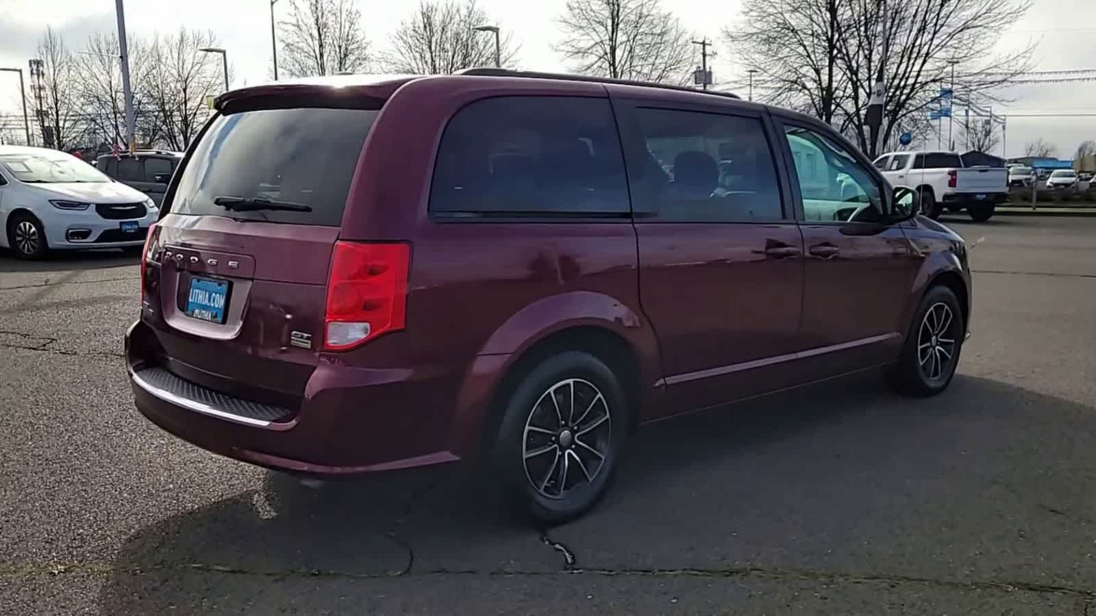 Thumbnail: 2018 Dodge Grand Caravan - 8