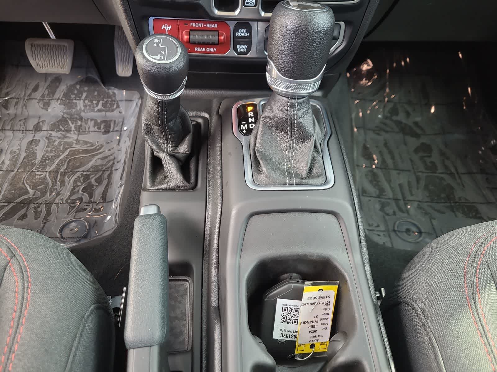 2024 Jeep Wrangler Rubicon 25