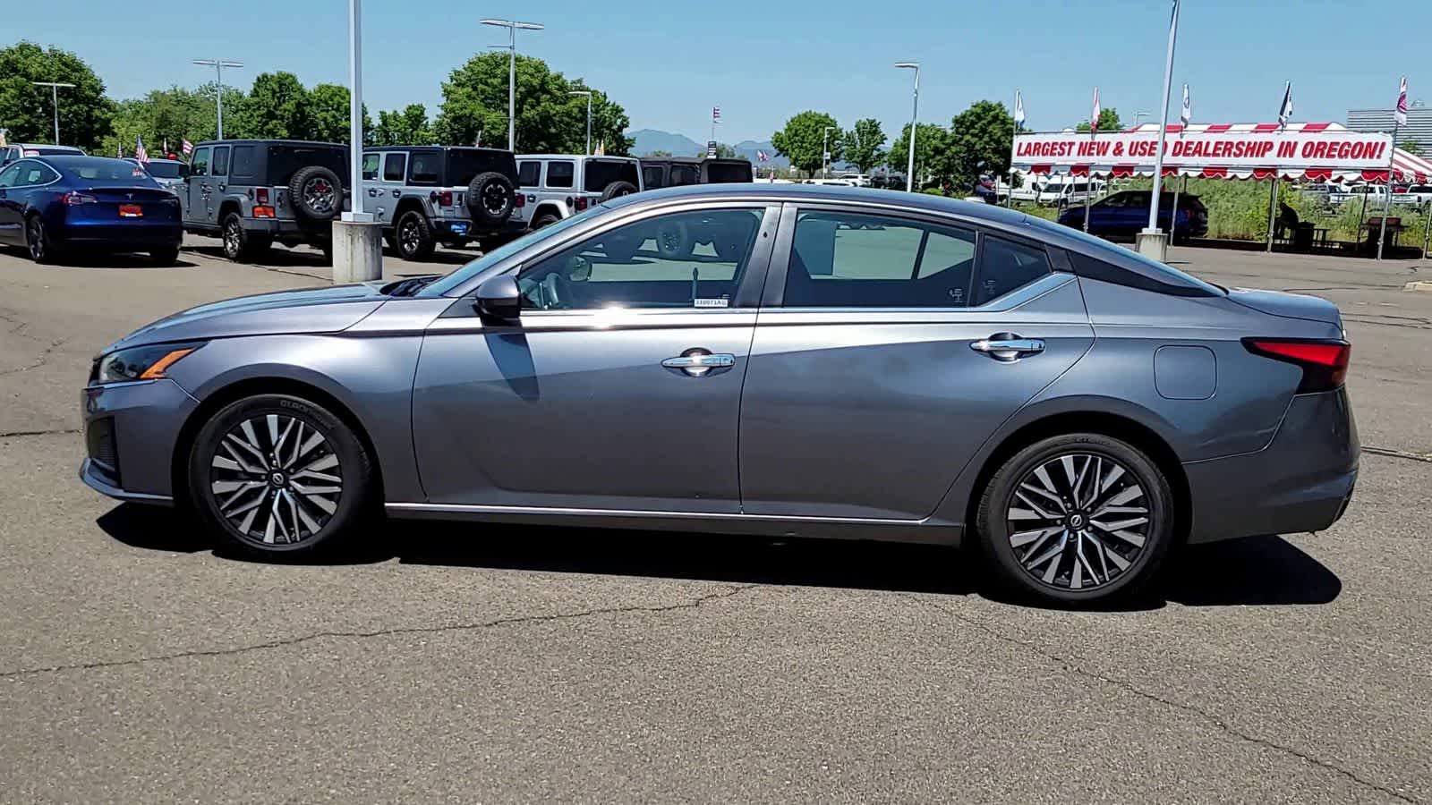 2023 Nissan Altima SV 5