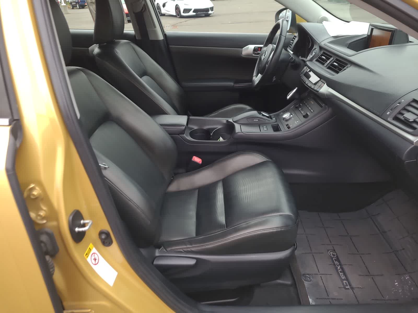 Thumbnail: 2011 Lexus CT - 22