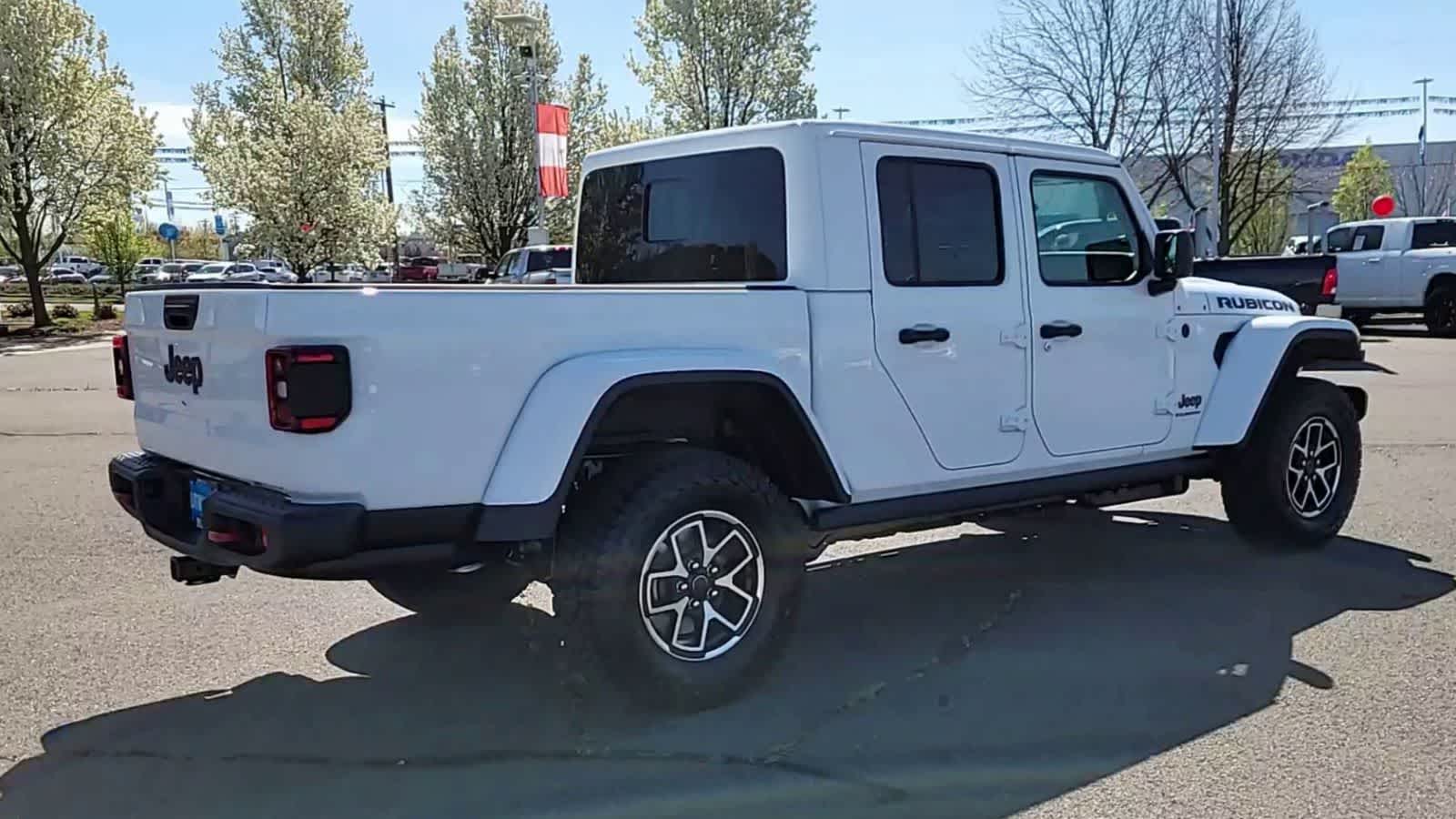 Thumbnail: 2026 Jeep Gladiator - 8