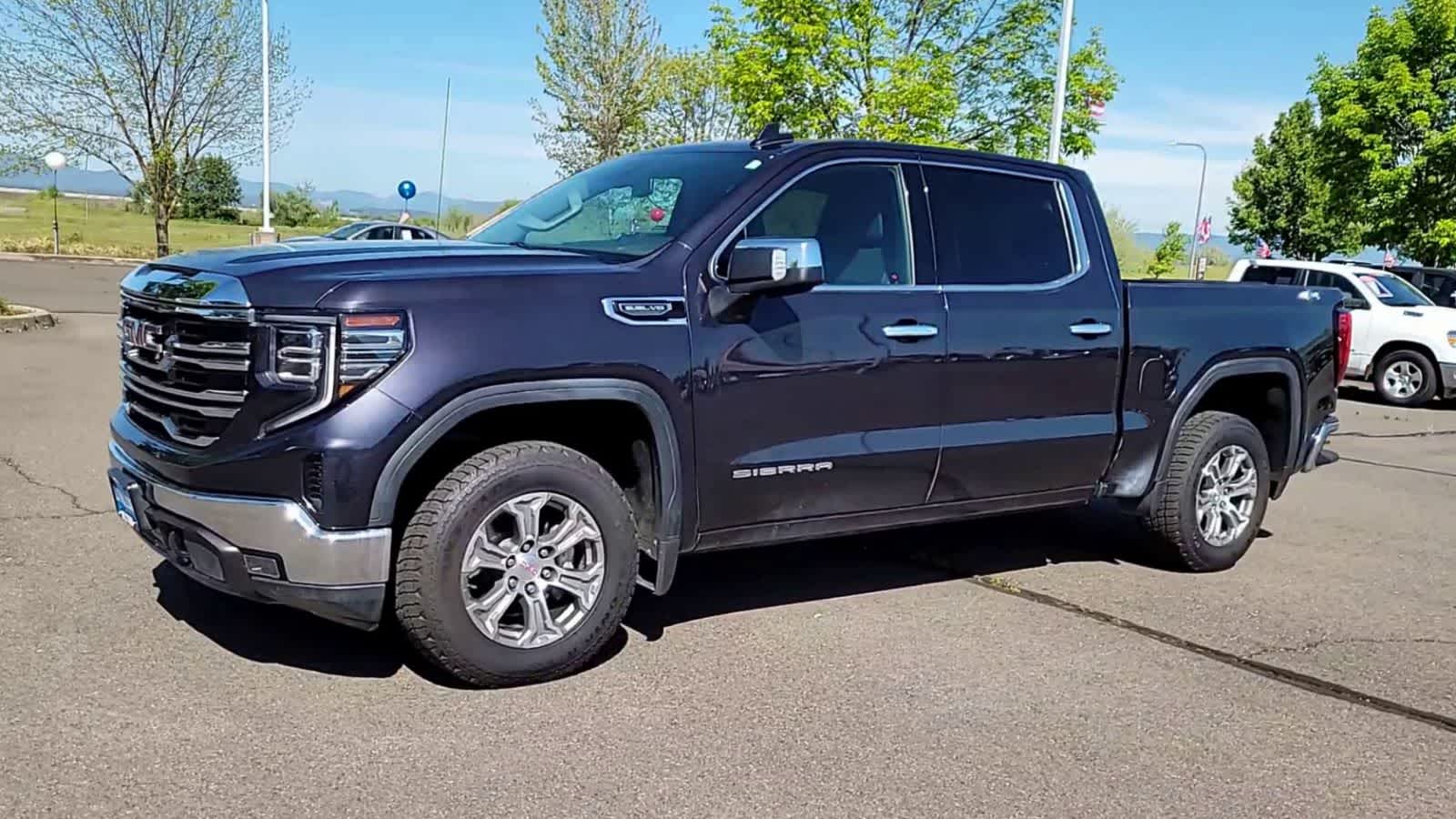 Thumbnail: 2025 GMC Sierra 1500 - 4
