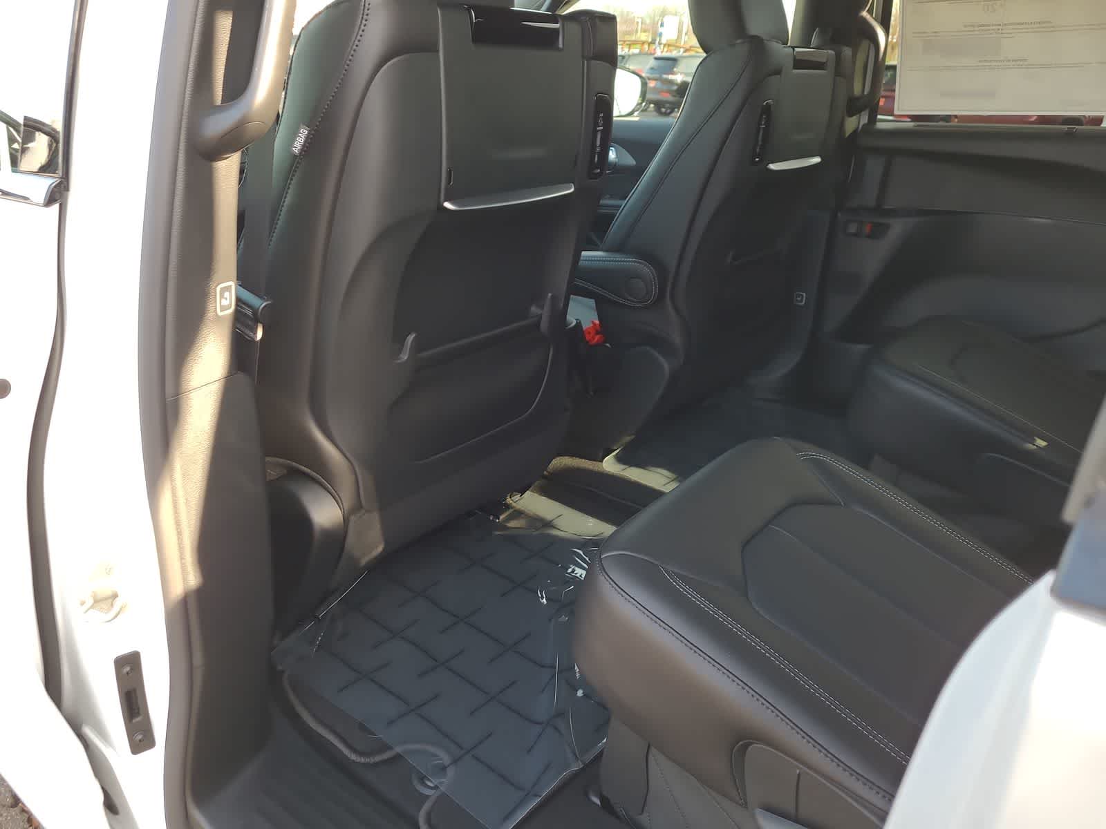 Thumbnail: 2026 Chrysler Pacifica - 20