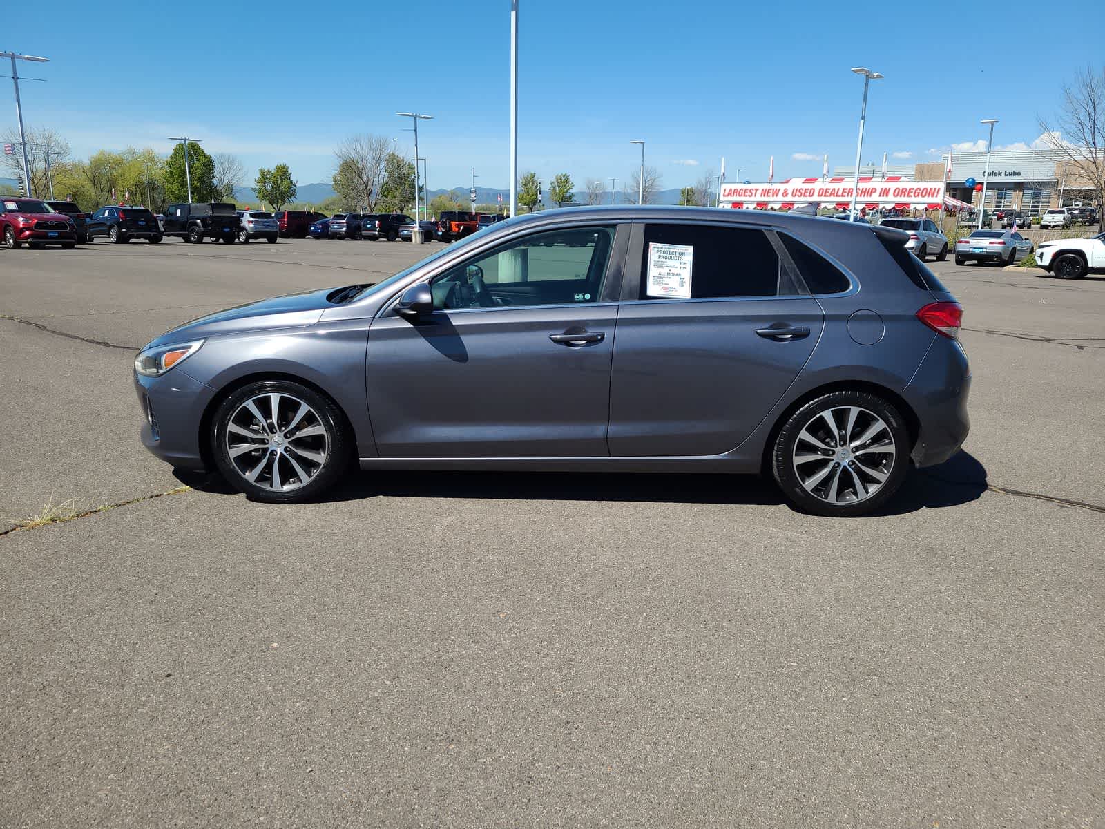 Thumbnail: 2018 Hyundai Elantra - 11