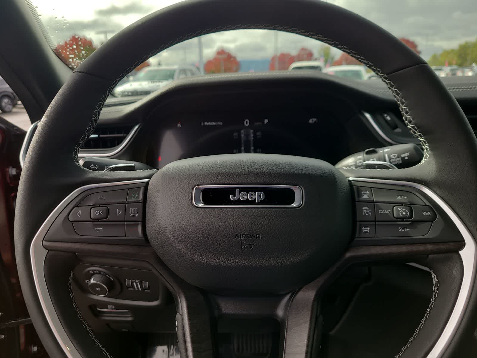 Thumbnail: 2025 Jeep Grand Cherokee - 23