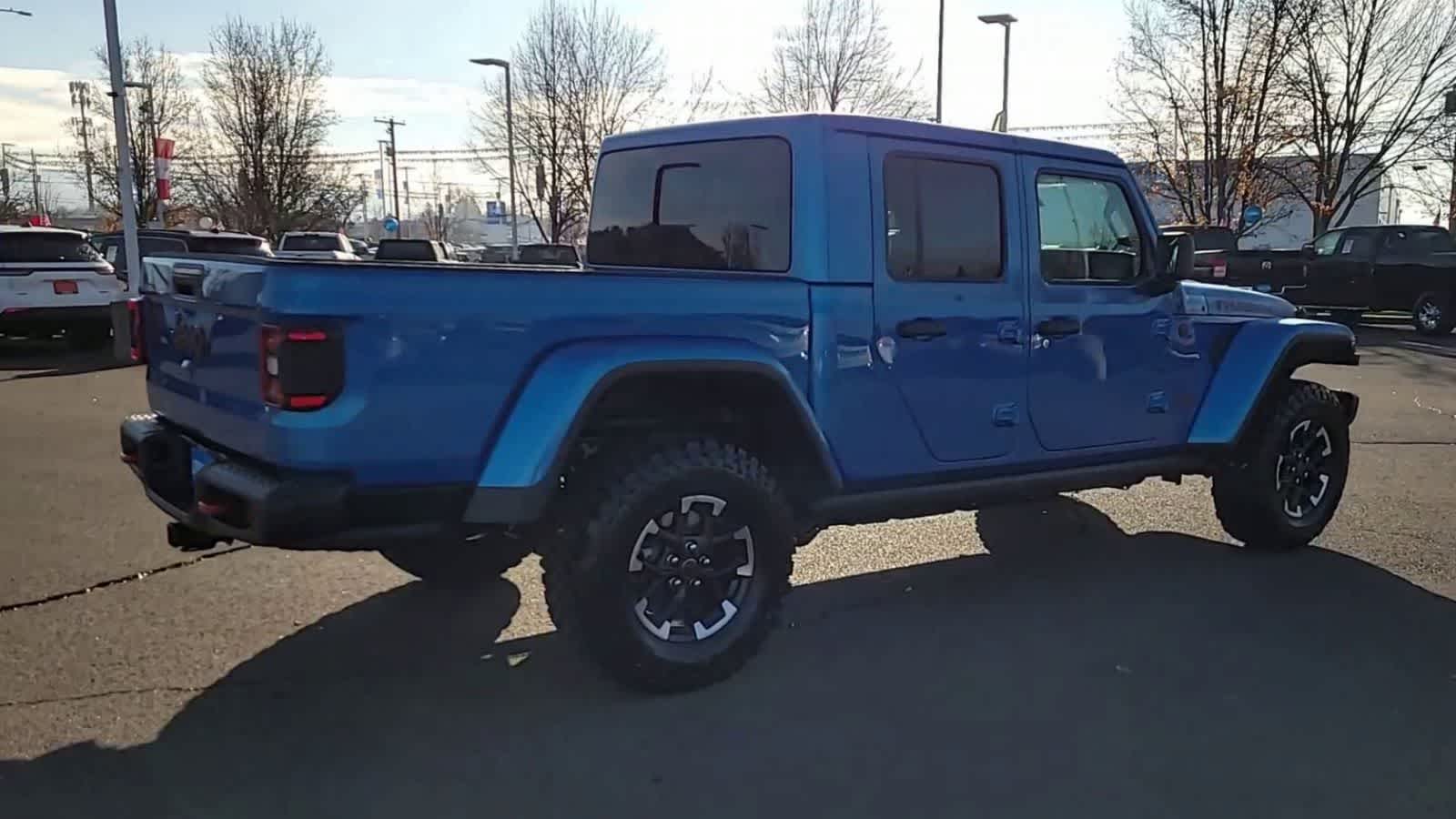 Thumbnail: 2026 Jeep Gladiator - 8