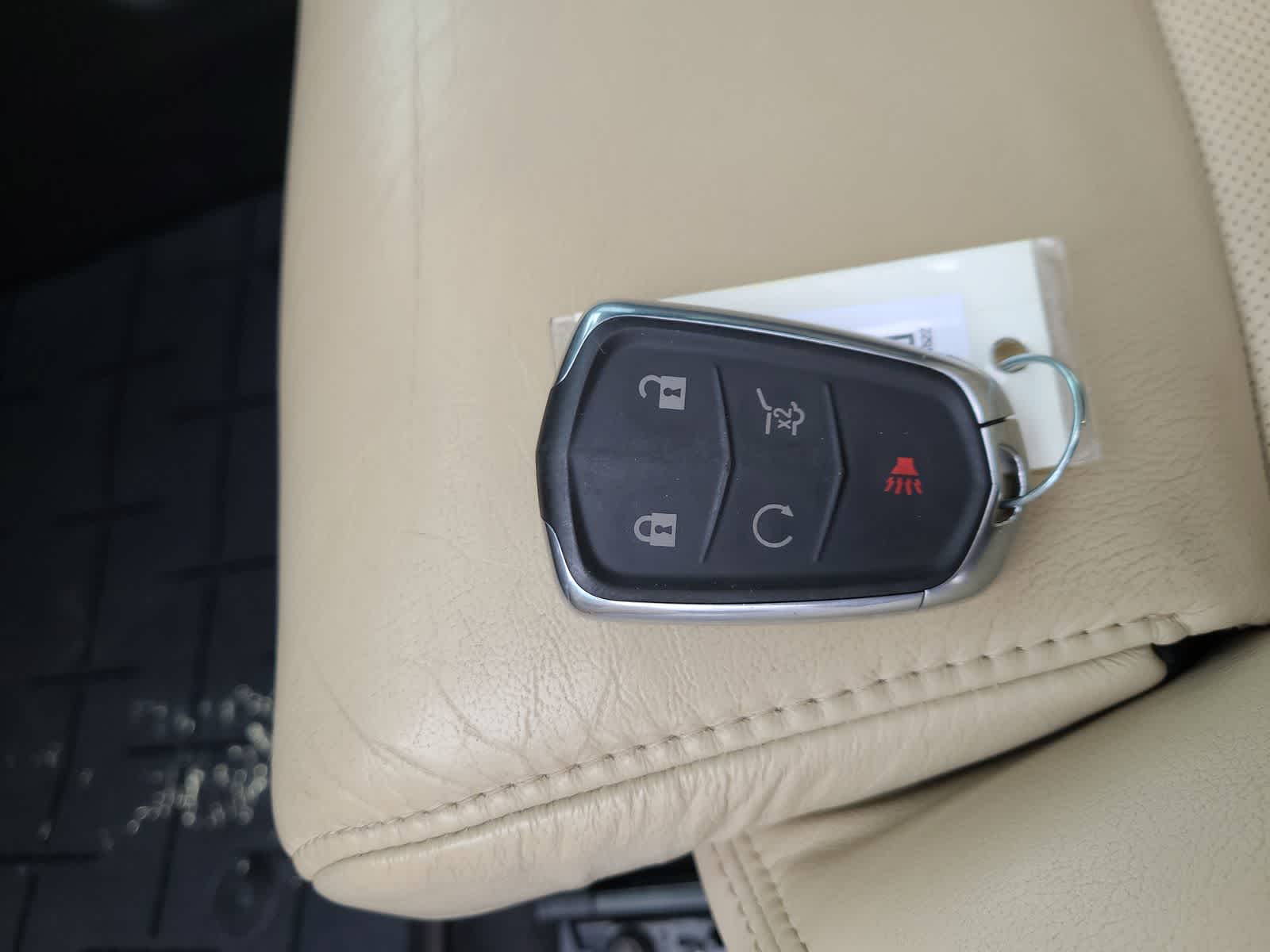 Thumbnail: 2017 Cadillac XT5 - 28