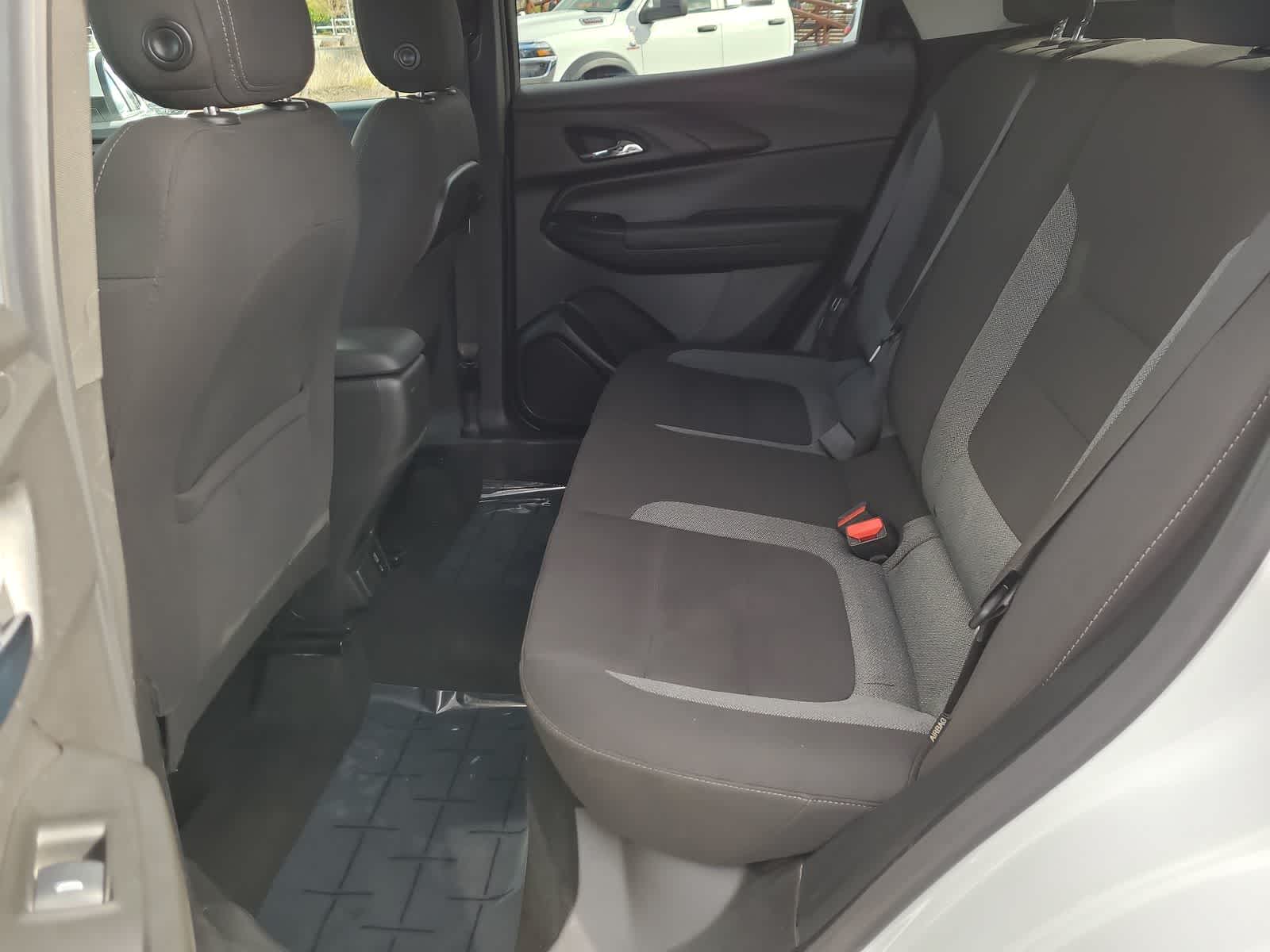 Thumbnail: 2022 Chevrolet TrailBlazer - 21