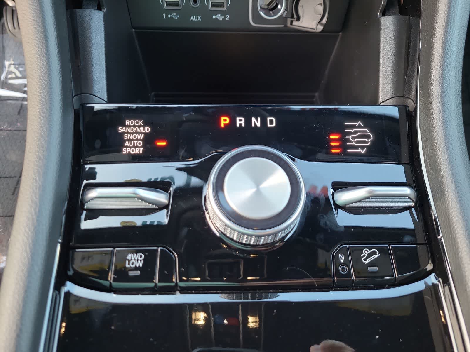 Thumbnail: 2025 Jeep Grand Cherokee - 25