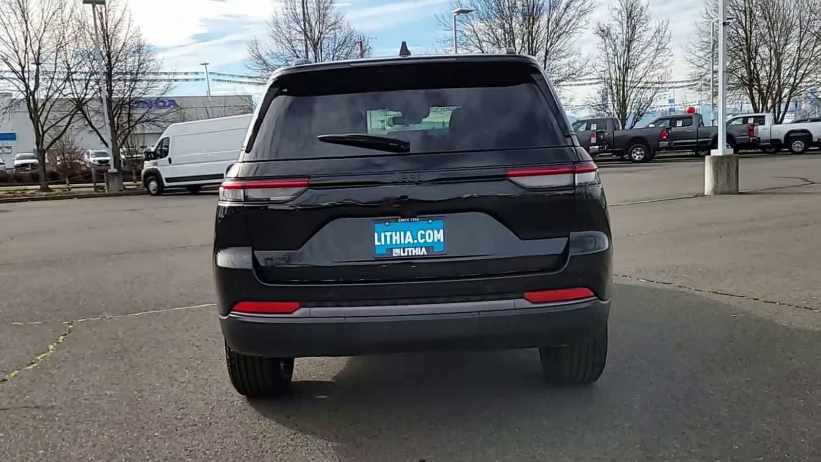 Thumbnail: 2026 Jeep Grand Cherokee - 7