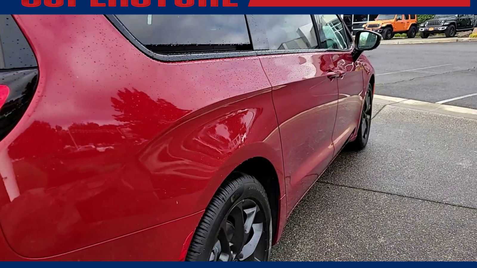 Thumbnail: 2026 Chrysler Pacifica - 8