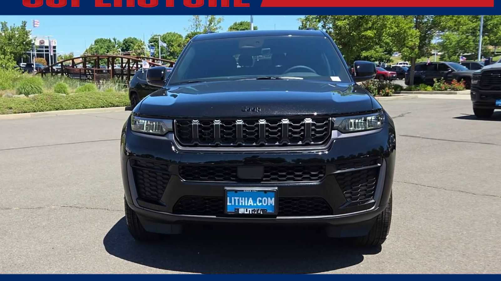 Thumbnail: 2026 Jeep Grand Cherokee - 3