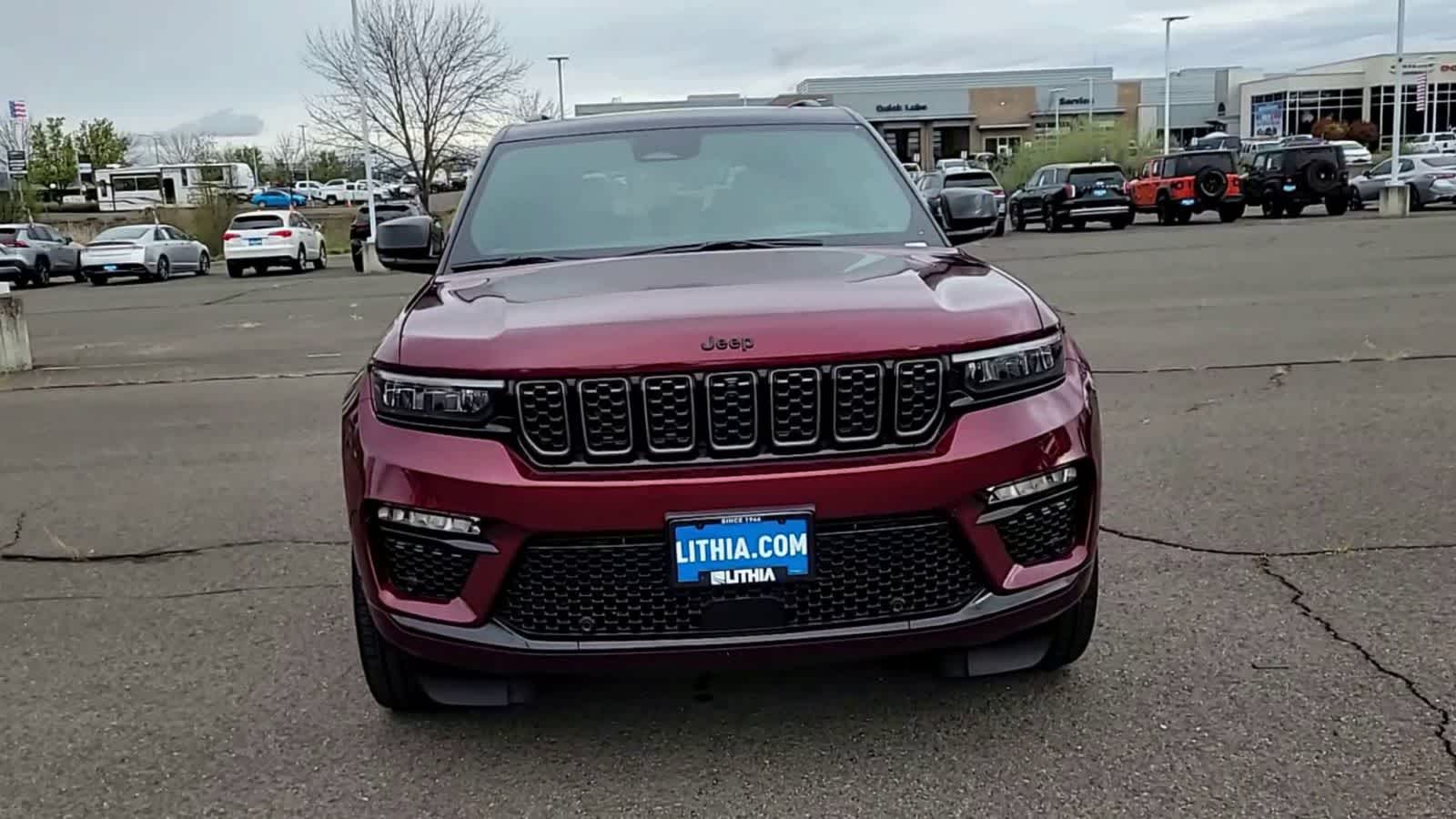 Thumbnail: 2025 Jeep Grand Cherokee - 3