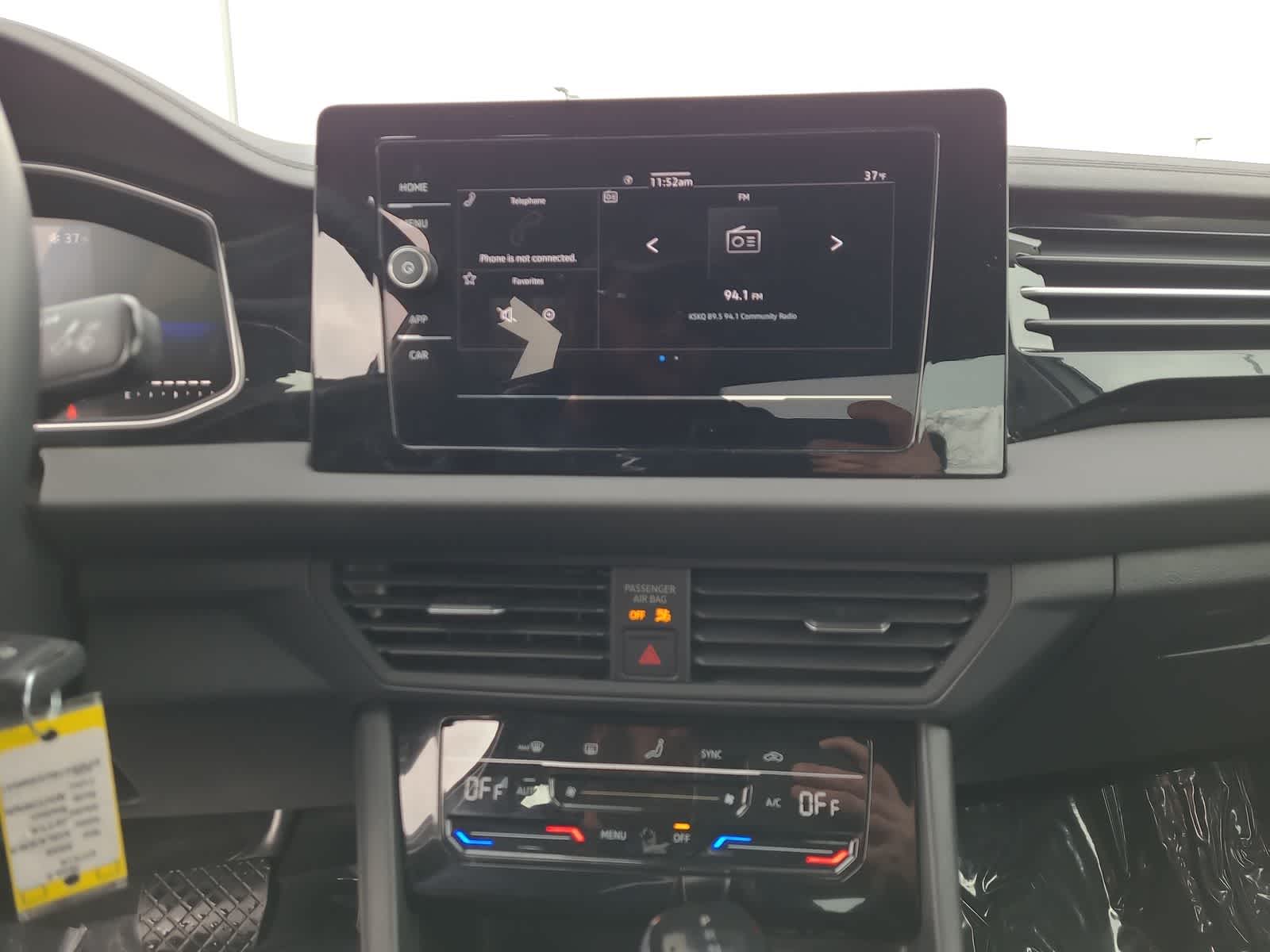 Thumbnail: 2025 Volkswagen Jetta - 24