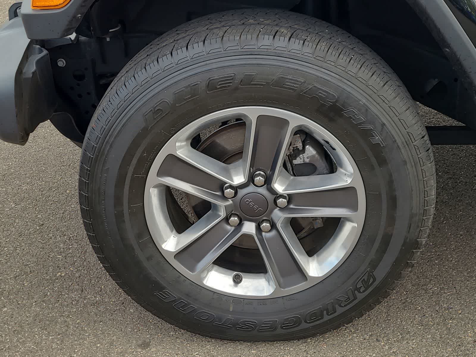 Thumbnail: 2022 Jeep Wrangler - 16