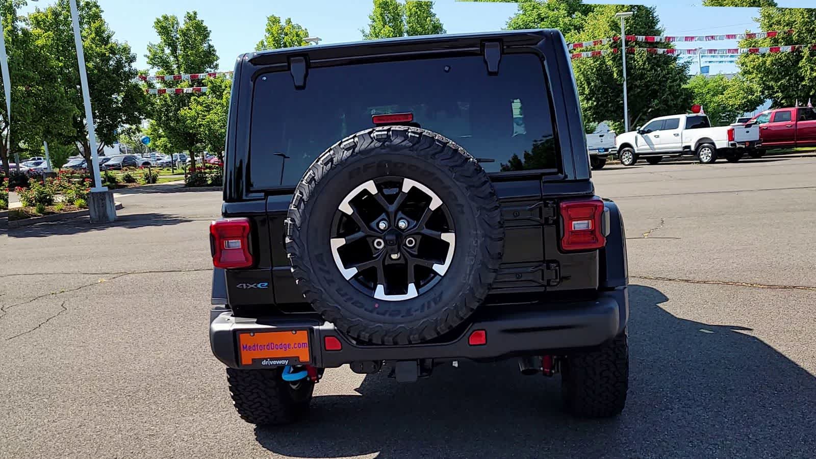 Thumbnail: 2025 Jeep Wrangler - 7