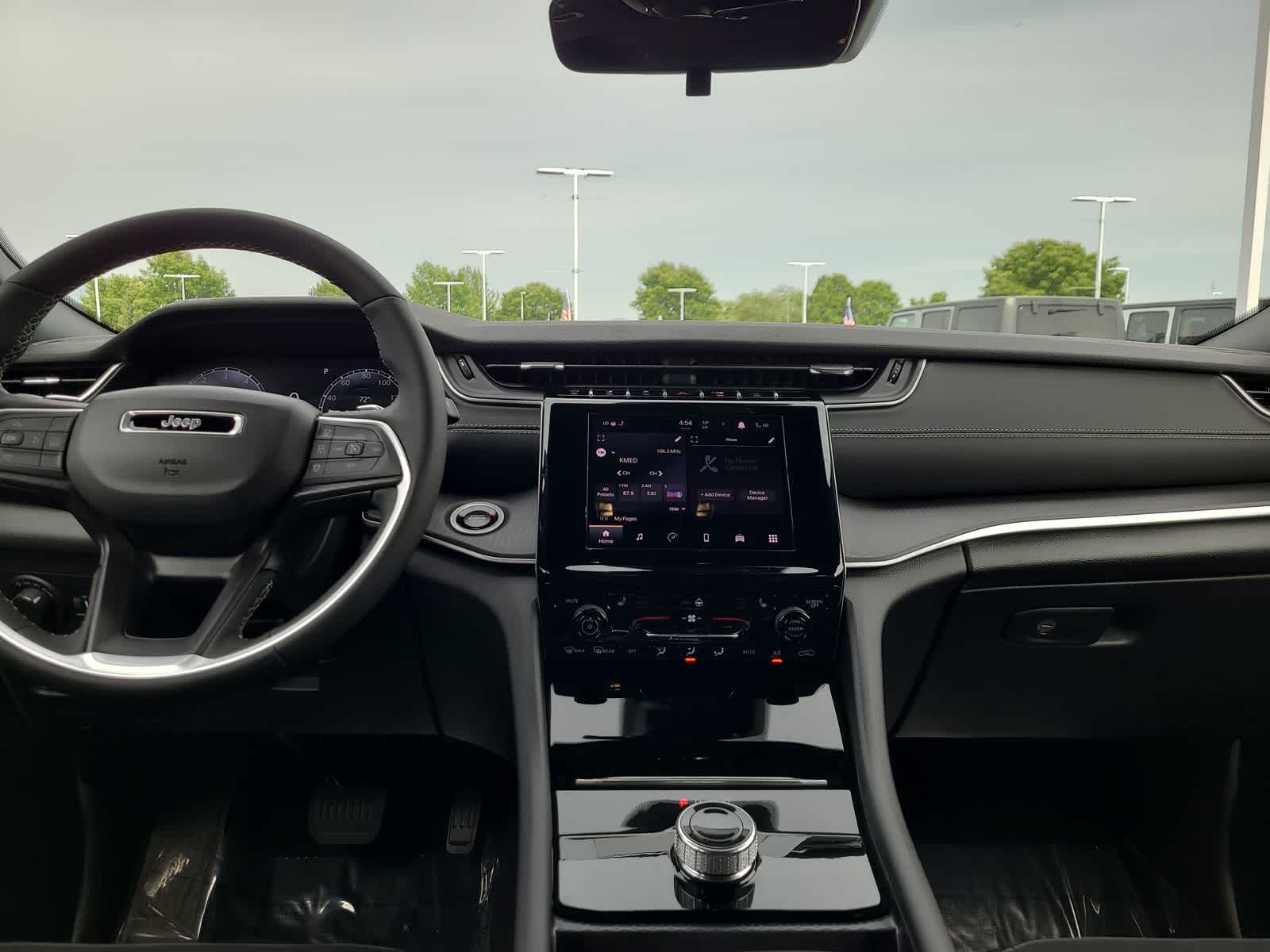 Thumbnail: 2025 Jeep Grand Cherokee - 18