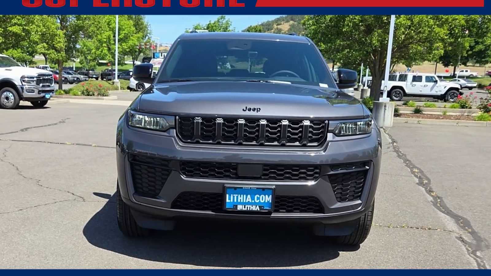 Thumbnail: 2026 Jeep Grand Cherokee - 3
