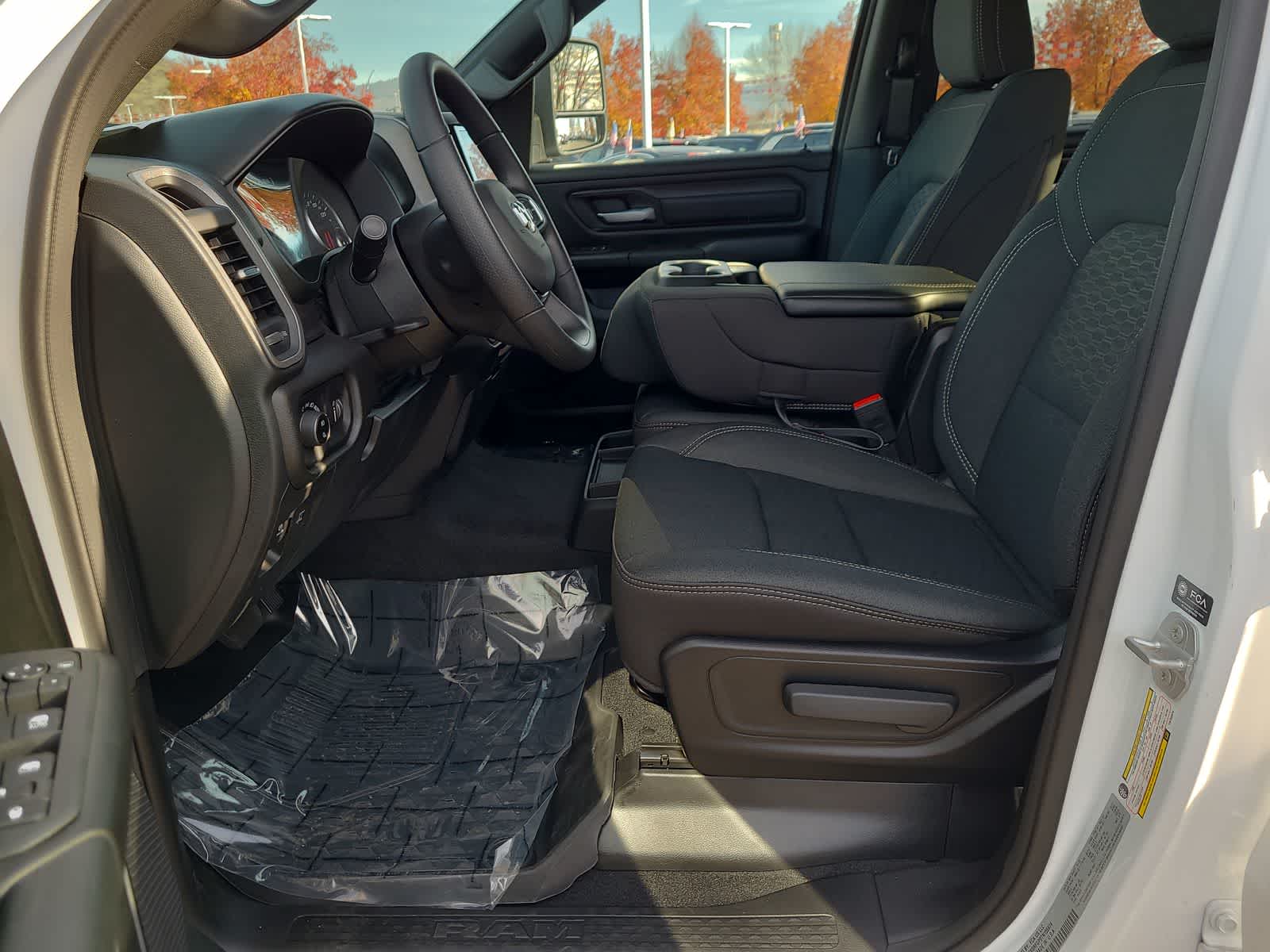 Thumbnail: 2026 RAM 1500 - 19