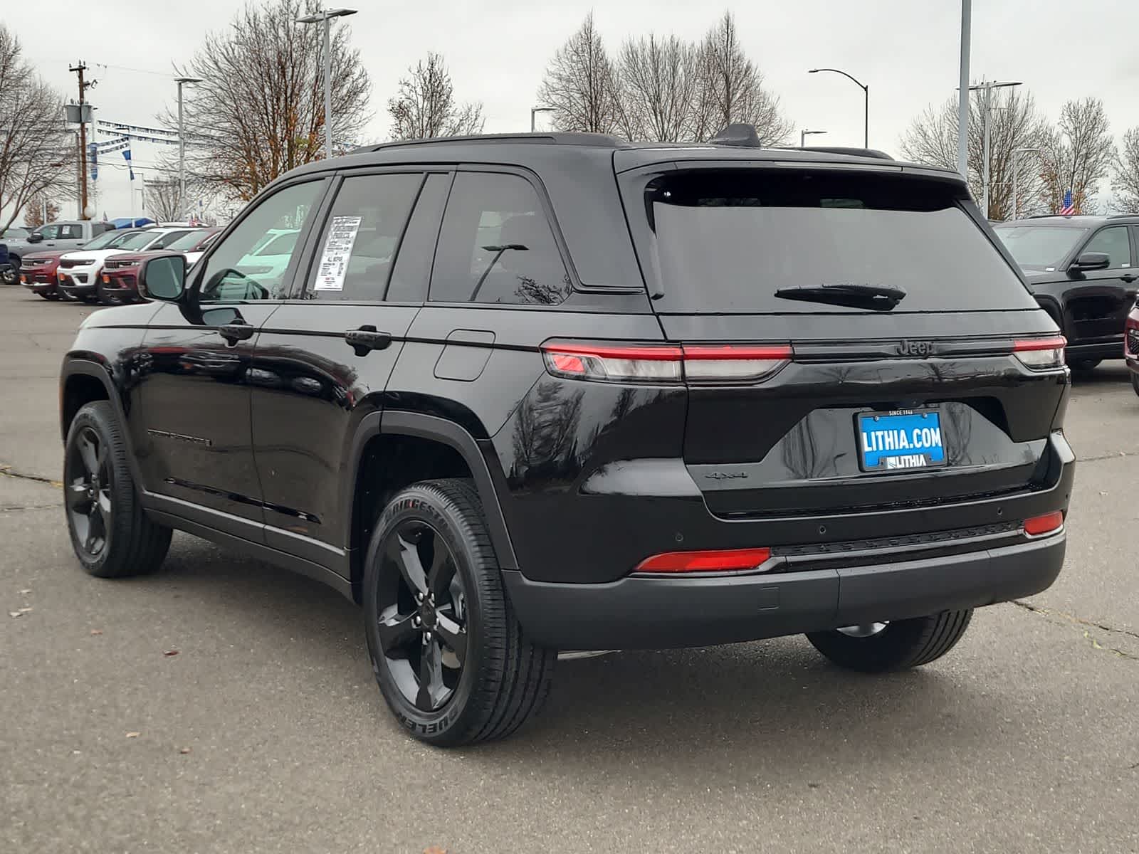 Thumbnail: 2025 Jeep Grand Cherokee - 12