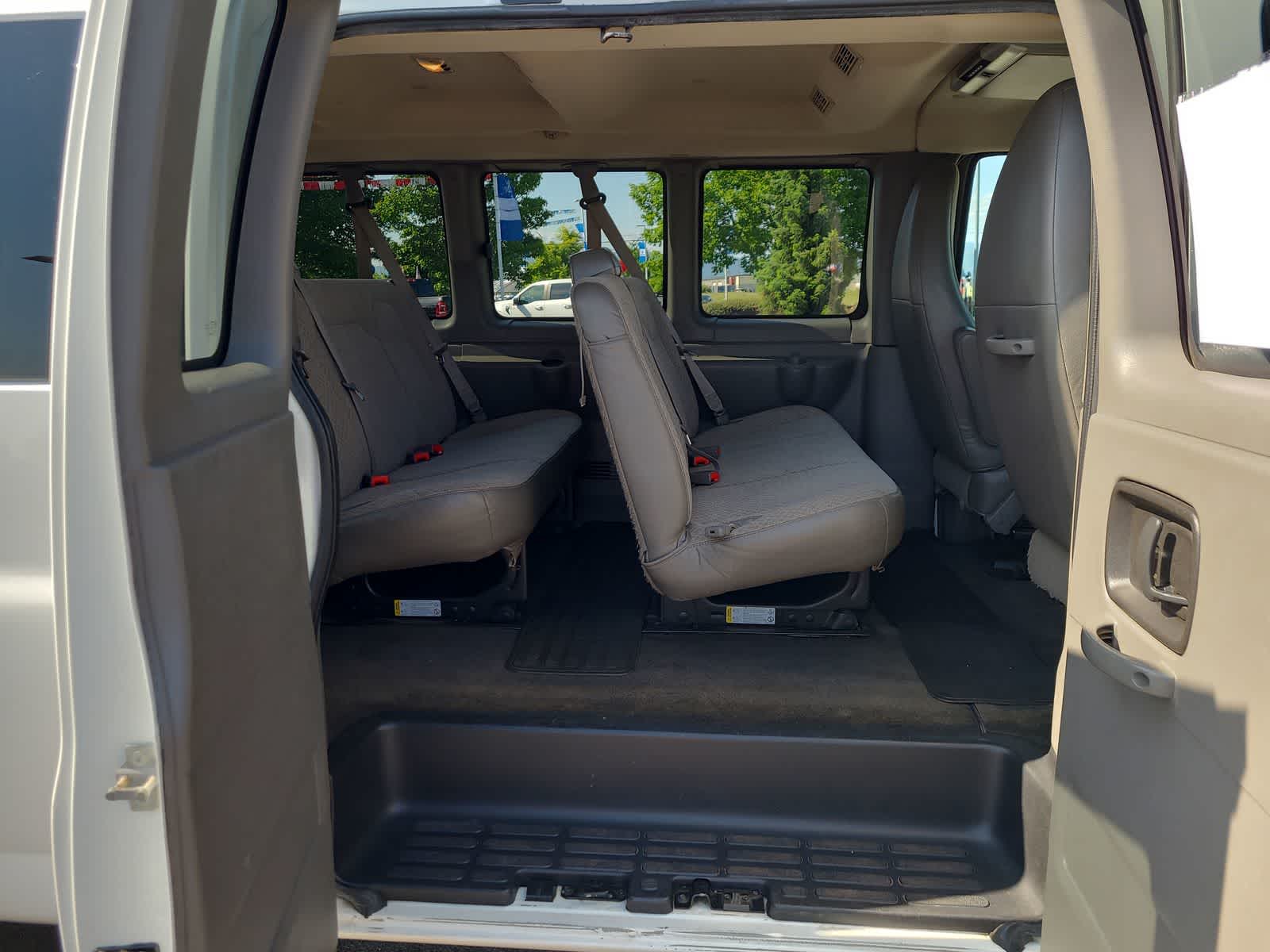 Thumbnail: 2013 Chevrolet Express - 21