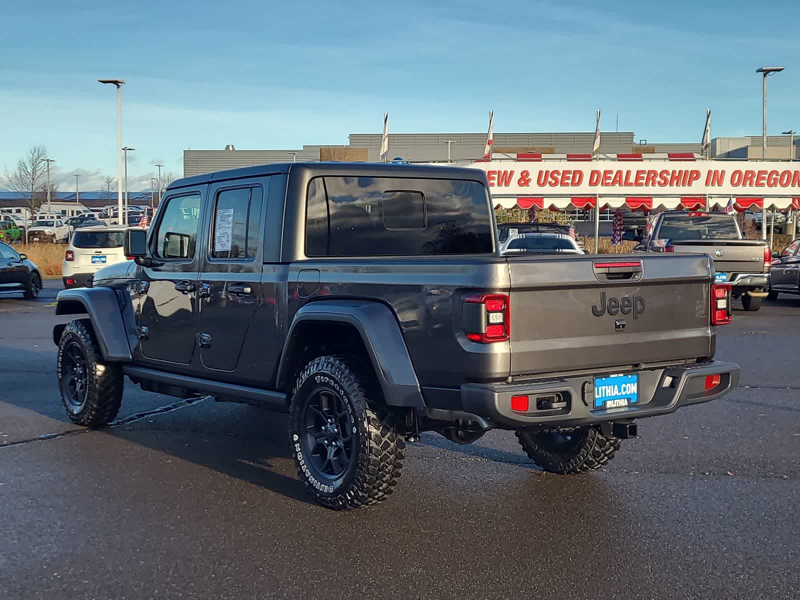 Thumbnail: 2026 Jeep Gladiator - 12