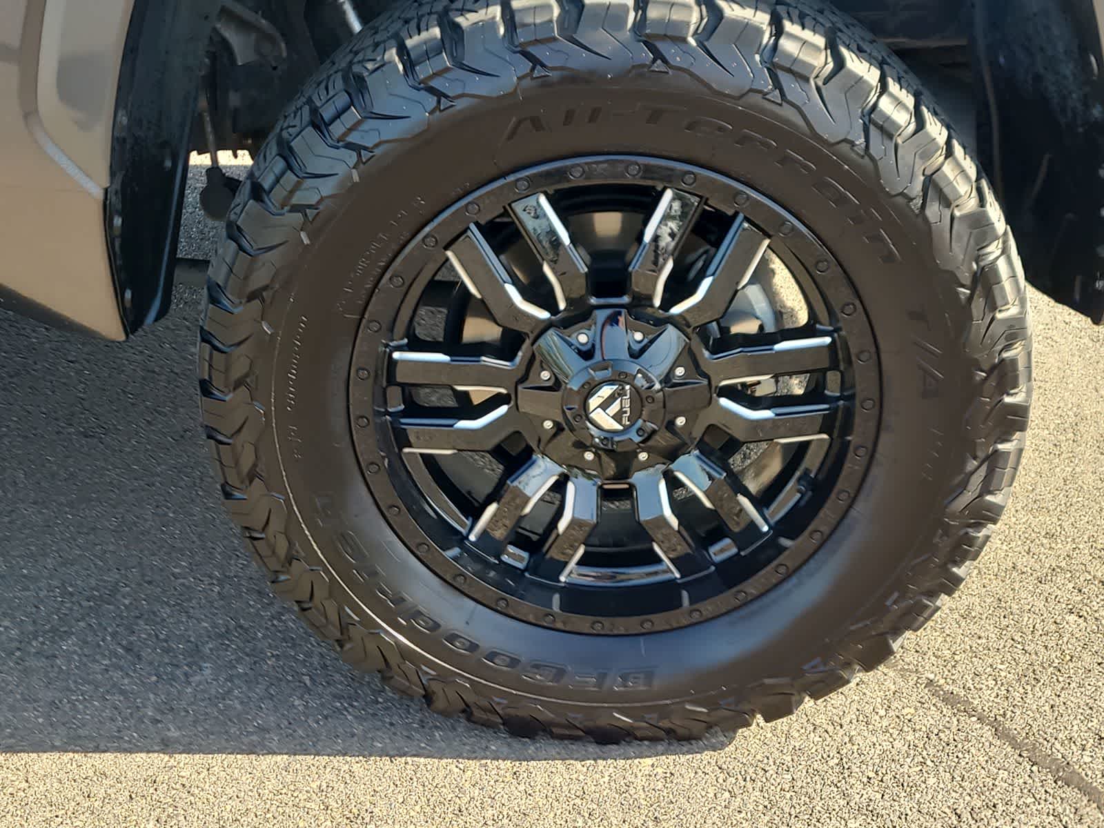 Thumbnail: 2024 Toyota Tundra - 16
