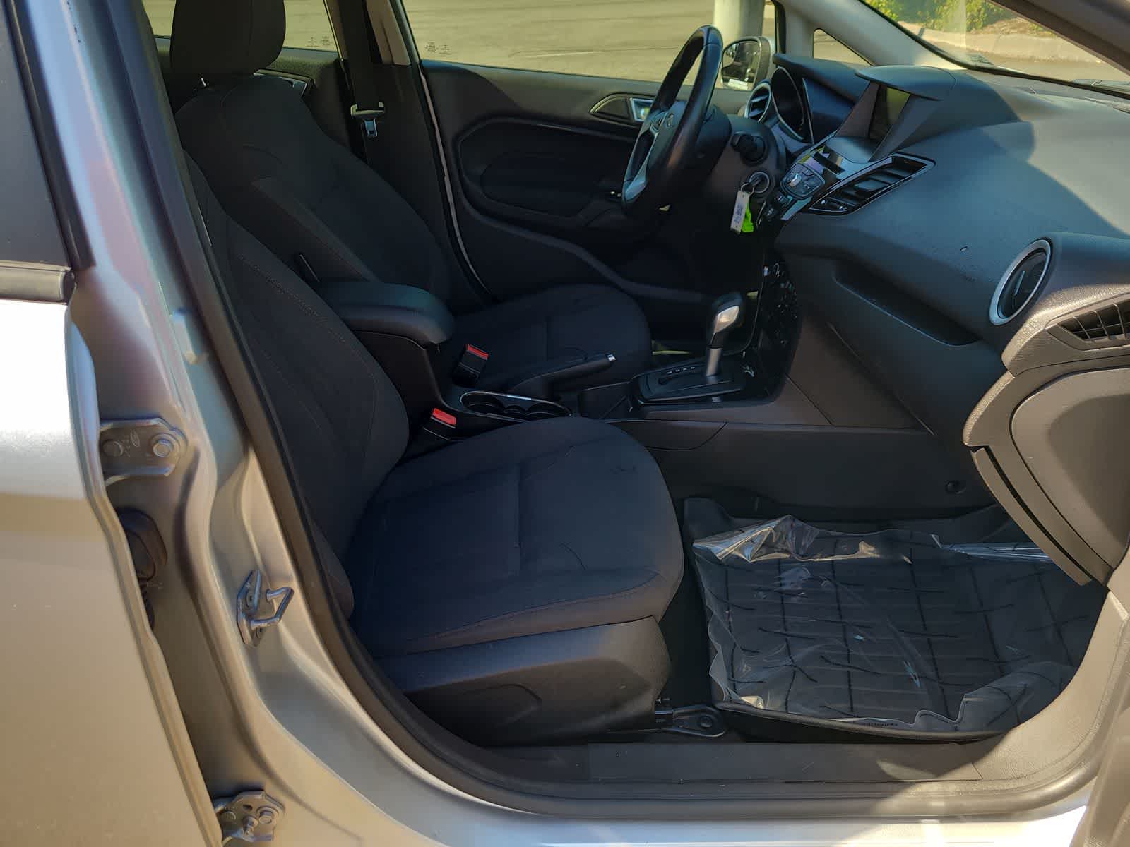 Thumbnail: 2014 Ford Fiesta - 22