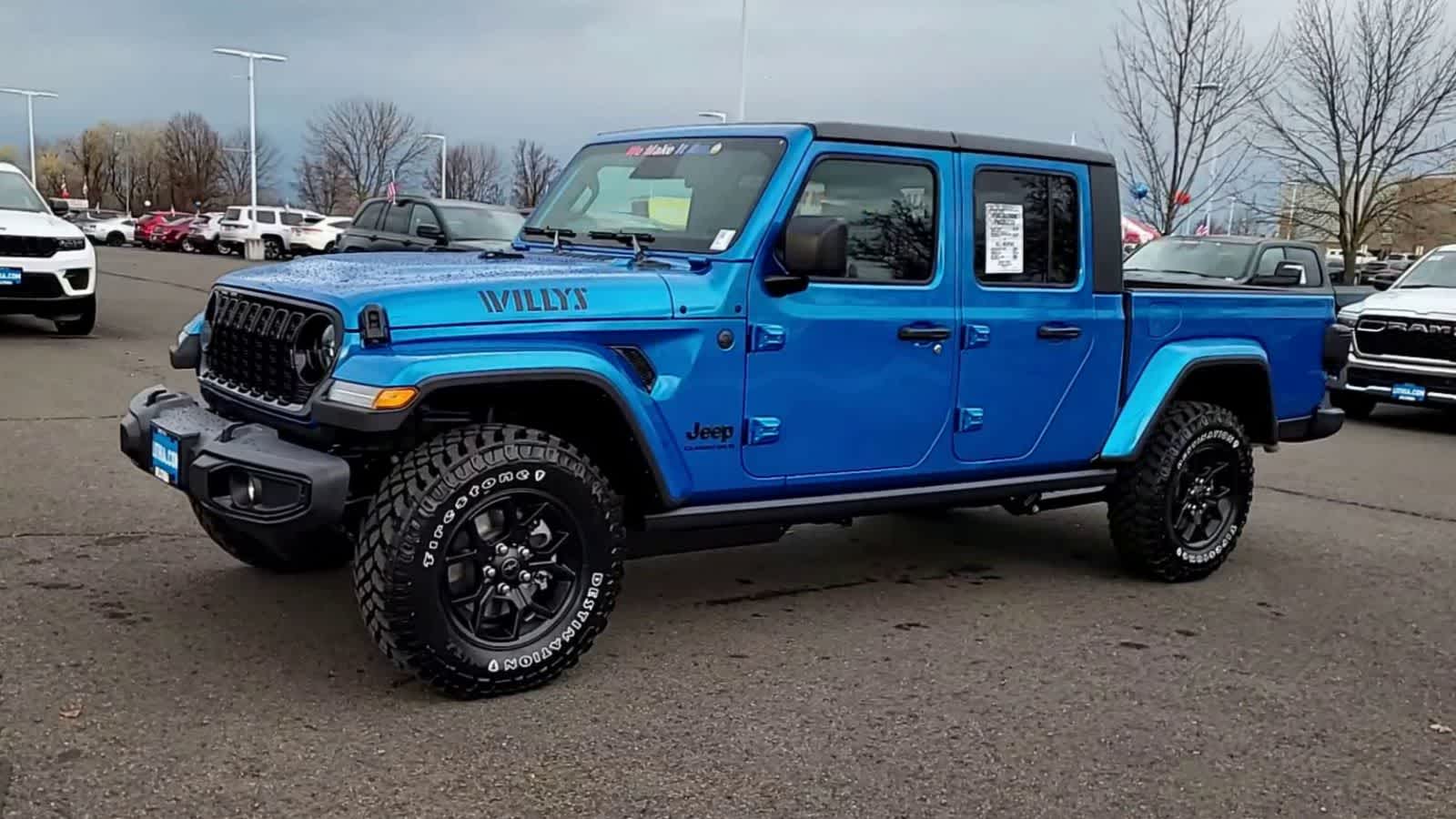 Thumbnail: 2026 Jeep Gladiator - 4