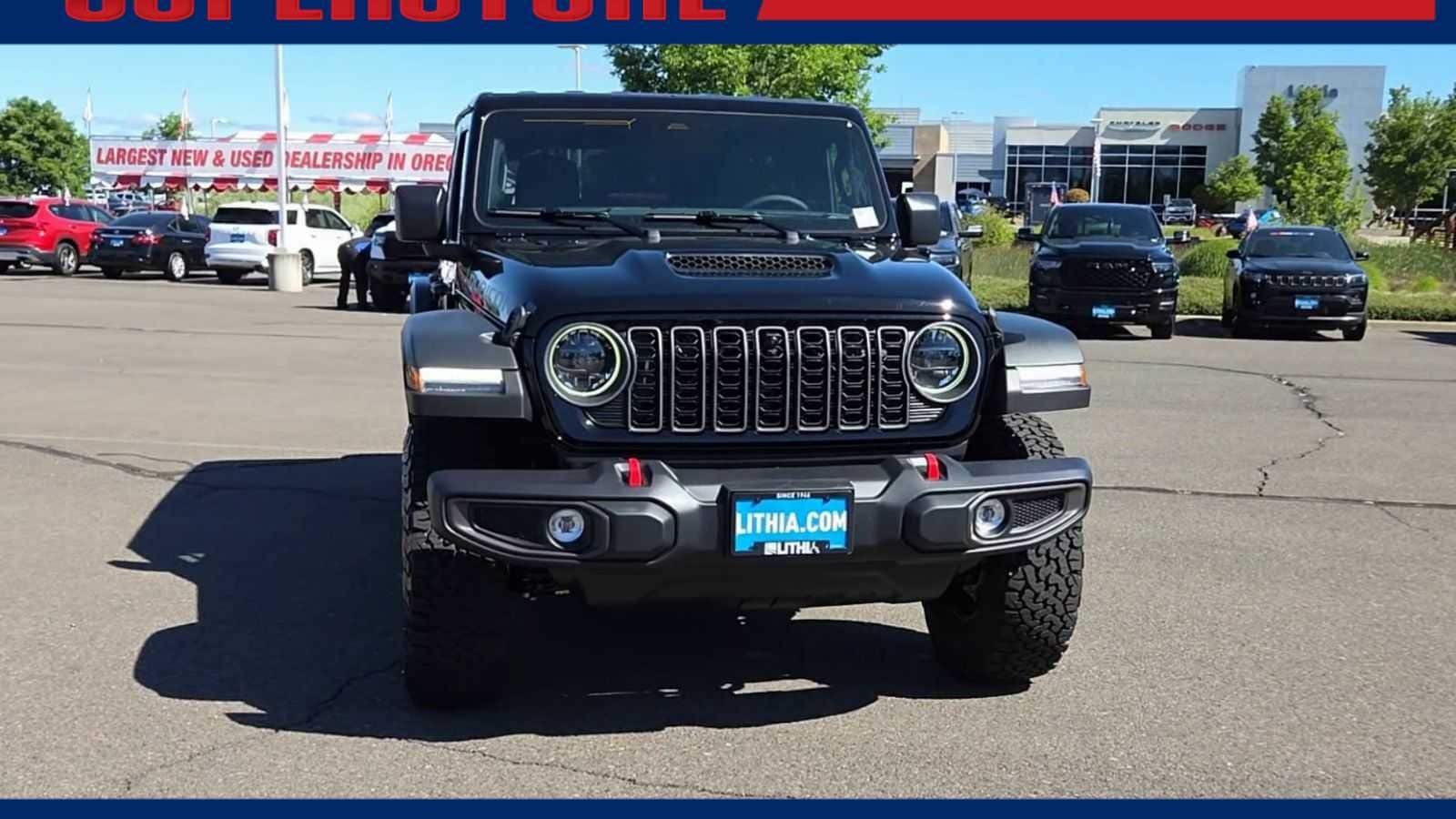 Thumbnail: 2026 Jeep Wrangler - 3