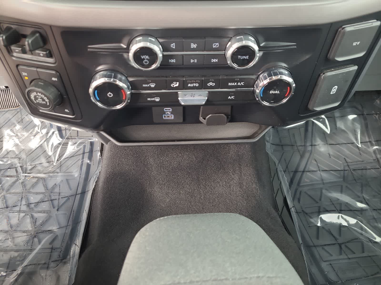 Thumbnail: 2024 Ford F-150 - 25