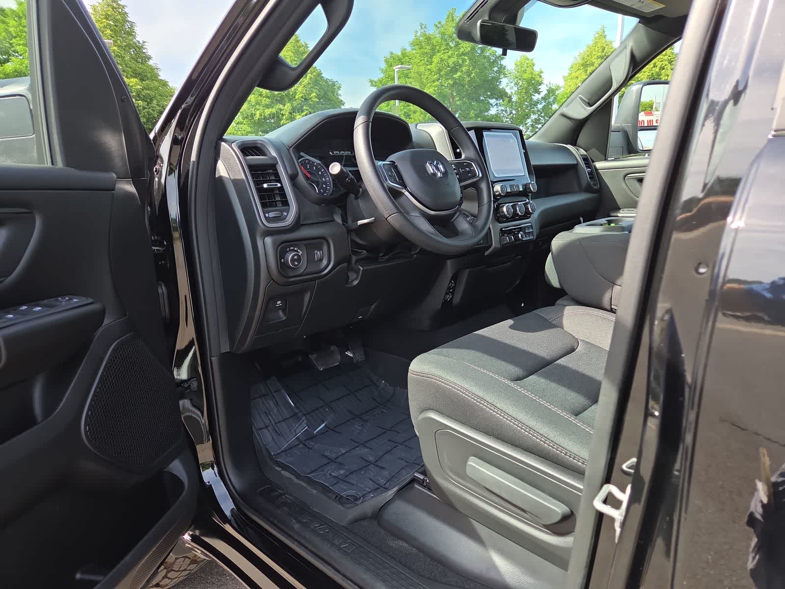Thumbnail: 2026 RAM 1500 - 10