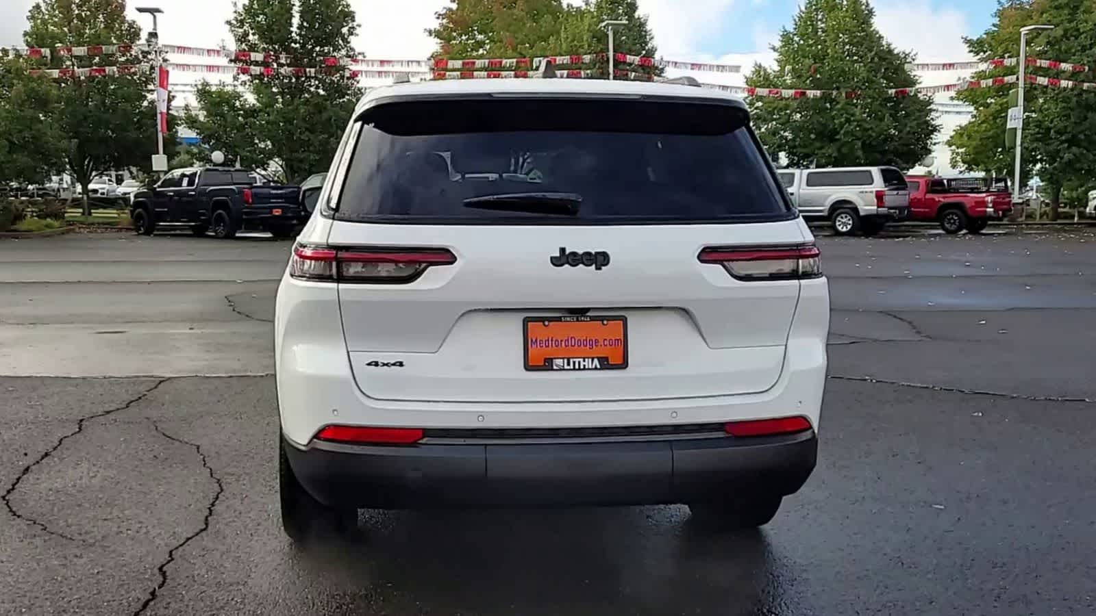 Thumbnail: 2025 Jeep Grand Cherokee - 7